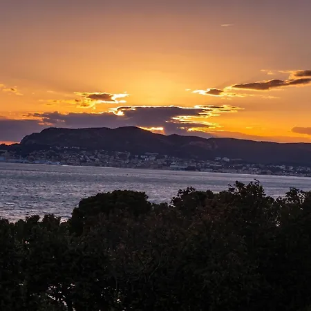 Daire Cozy Avec Balcon A Saint-cyr-sur-mer